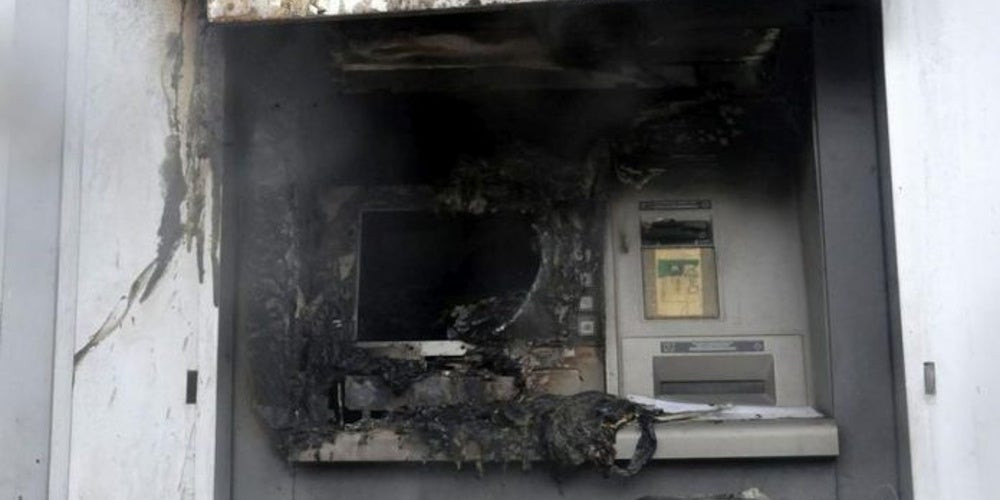Ανατίναξαν ΑΤΜ στη Κ. Τιθορέα Φθιώτιδας – Πήραν 15.000 ευρώ
